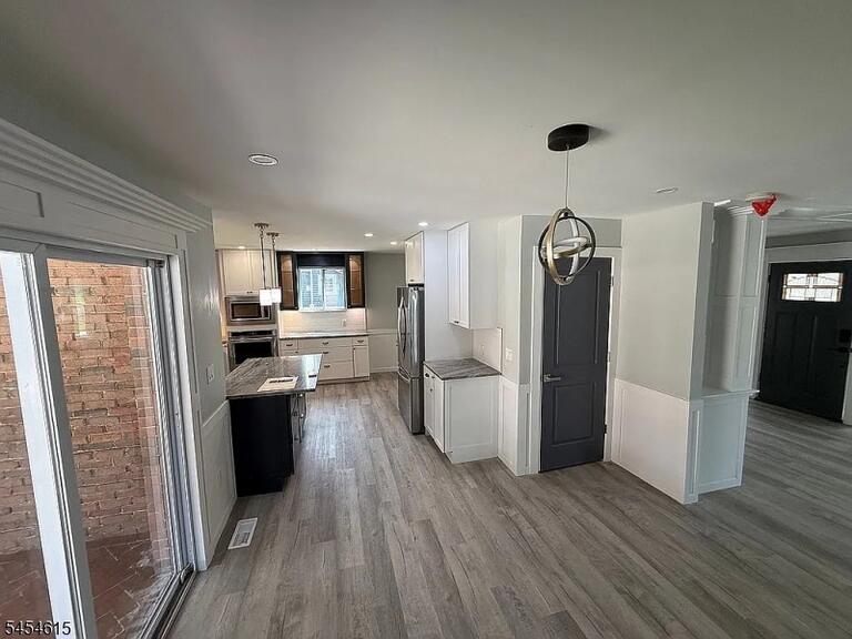 Property listing MLS 4048440 photo 10