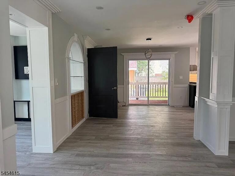Property listing MLS 4048440 photo 12
