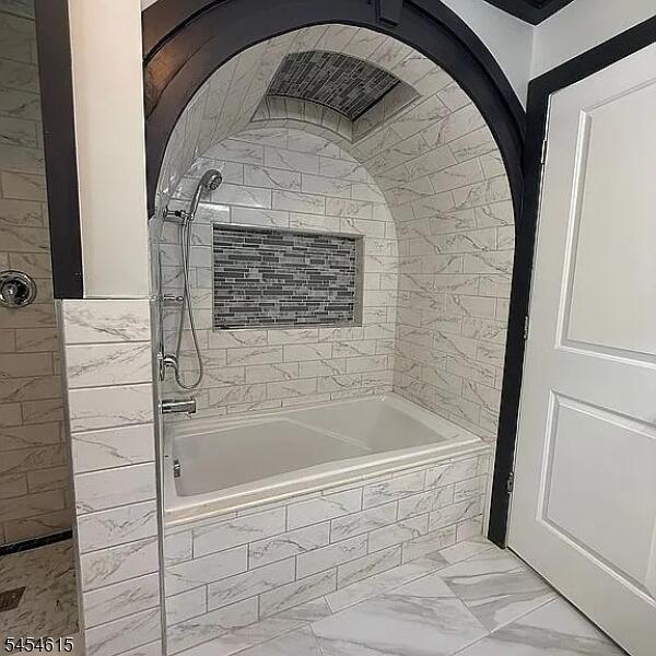 Property listing MLS 4048440 photo 16