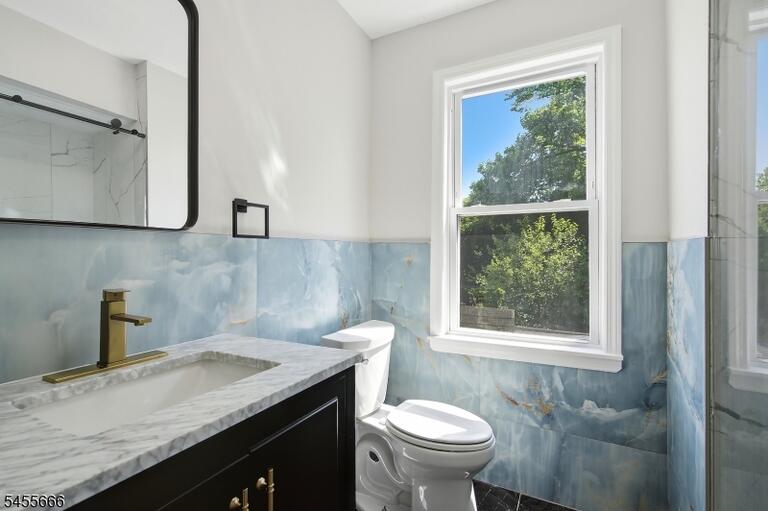 Property listing MLS 4048441 photo 16