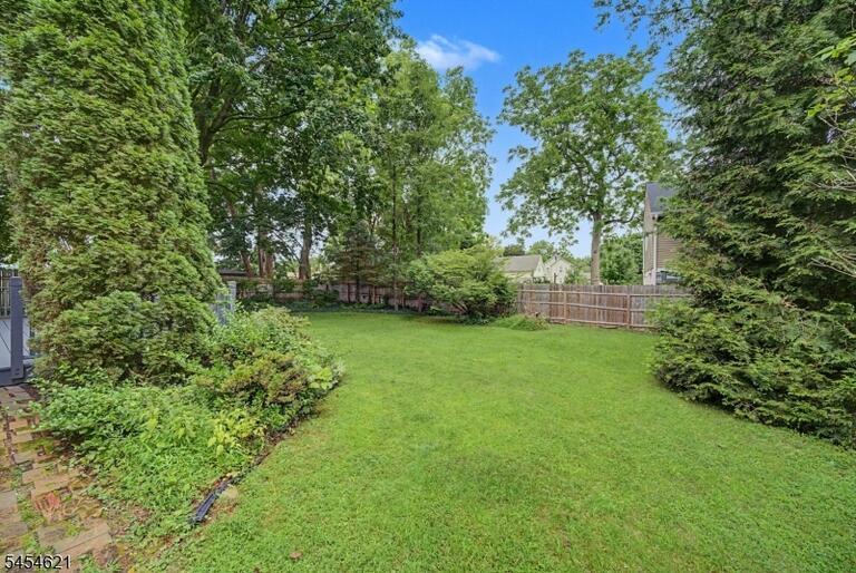 Property listing MLS 4048447 photo 24