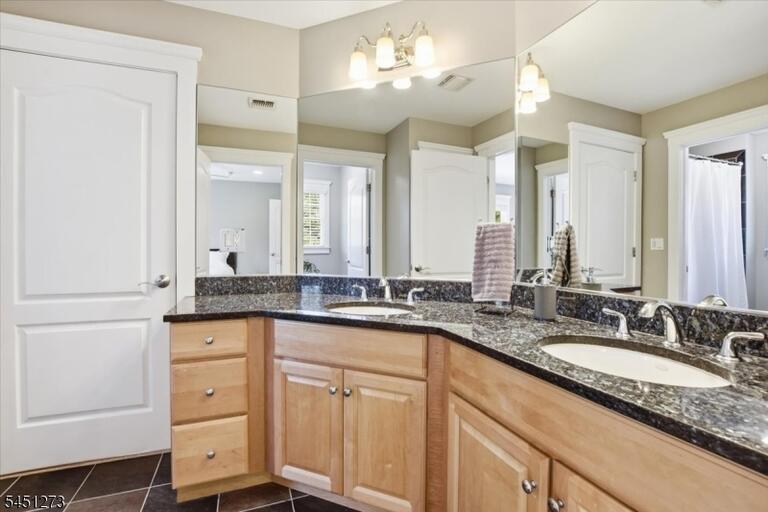 Property listing MLS 4048453 photo 33