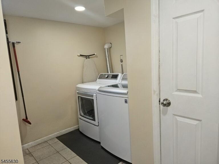 Property listing MLS 4048479 photo 18
