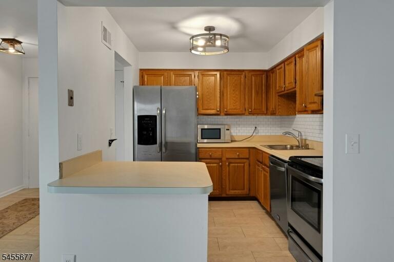 Property listing MLS 4048497 photo 13
