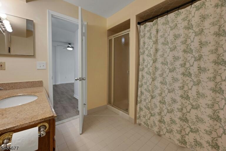 Property listing MLS 4048497 photo 29