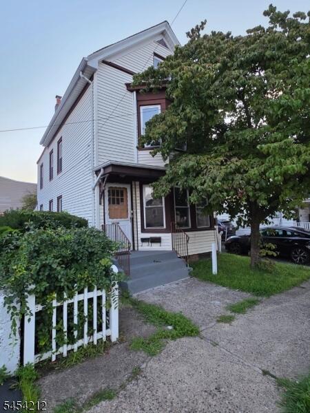 Property listing MLS 4048506 photo 1