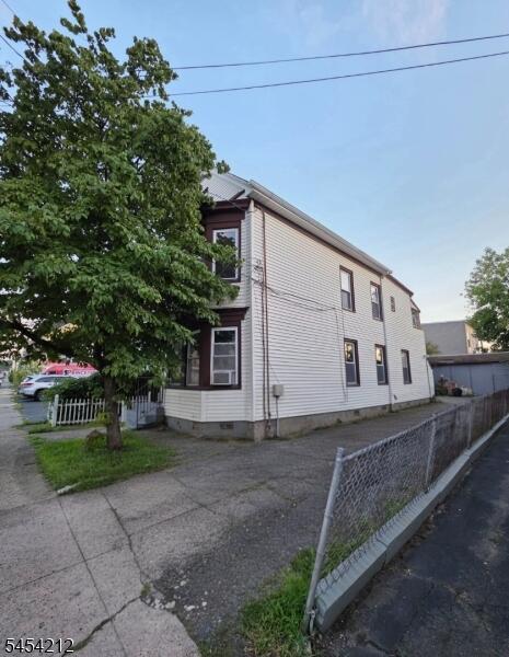 Property listing MLS 4048506 photo 3