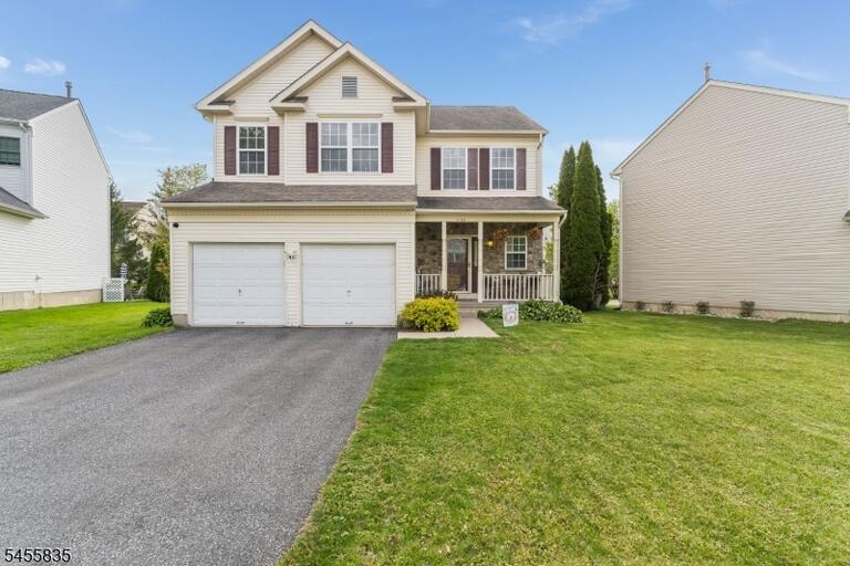 Property listing MLS 4048558 photo 1