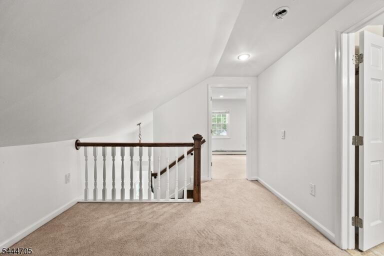 Property listing MLS 4048594 photo 18
