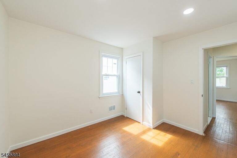 Property listing MLS 4048600 photo 10