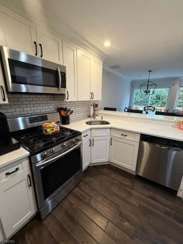 Property listing MLS 4048603 photo 13