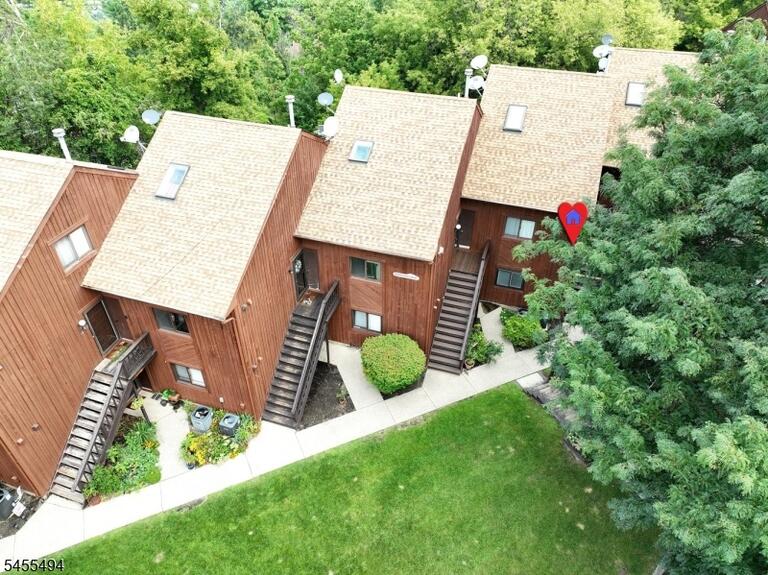 Property listing MLS 4048615 photo 5
