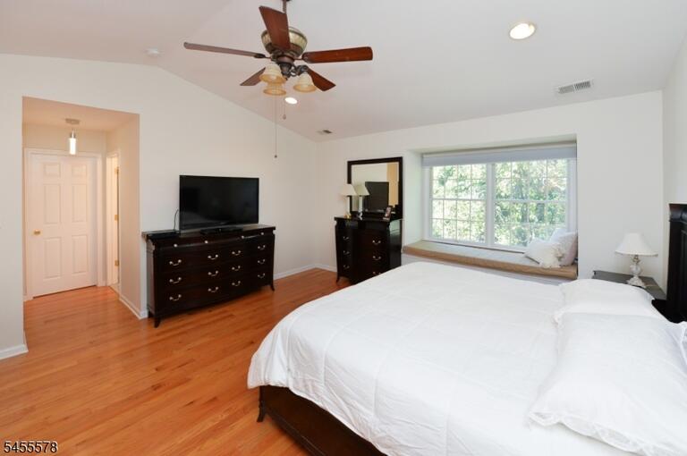 Property listing MLS 4048617 photo 19