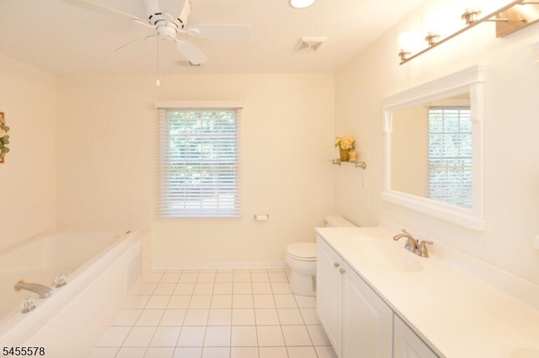 Property listing MLS 4048617 photo 21