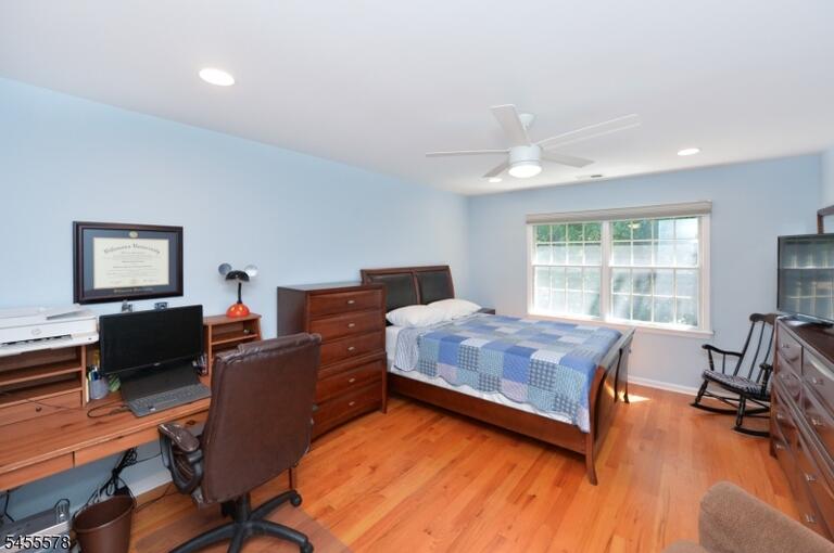 Property listing MLS 4048617 photo 22