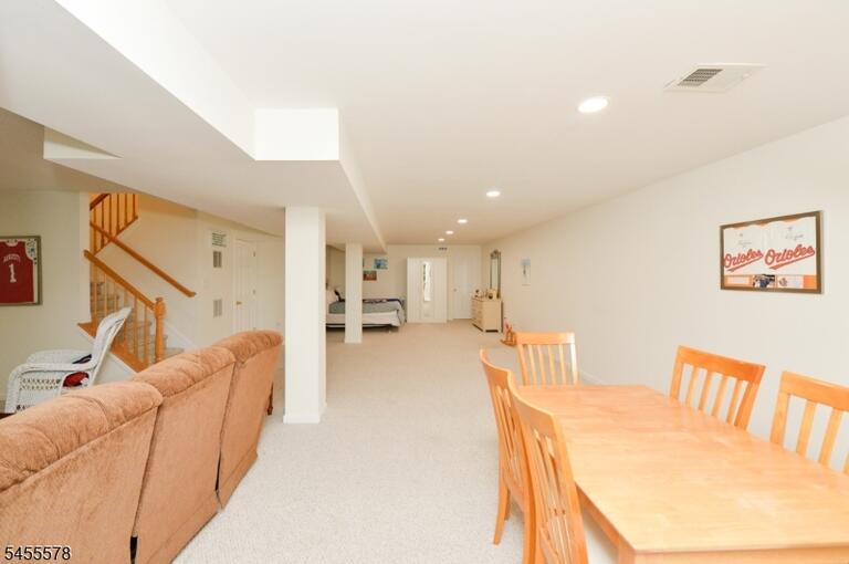 Property listing MLS 4048617 photo 26