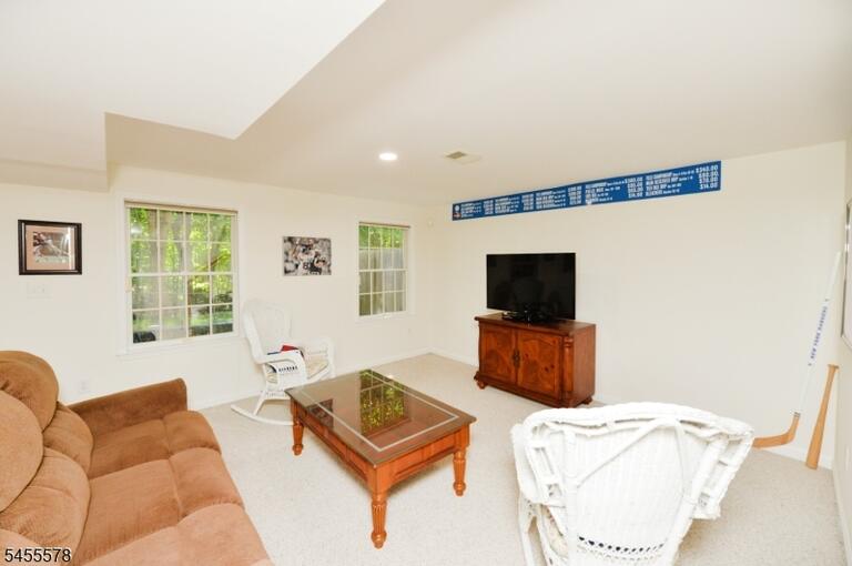 Property listing MLS 4048617 photo 28