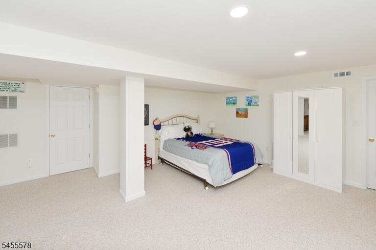 Property listing MLS 4048617 photo 29