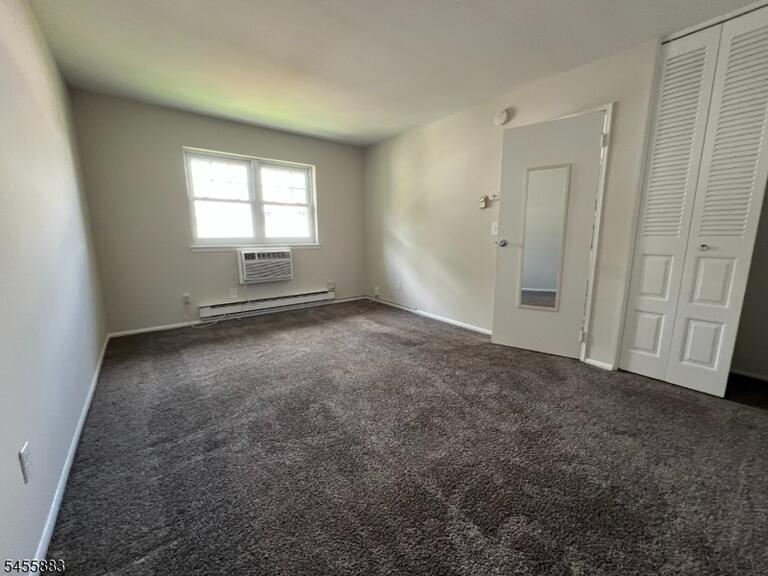 Property listing MLS 4048641 photo 10