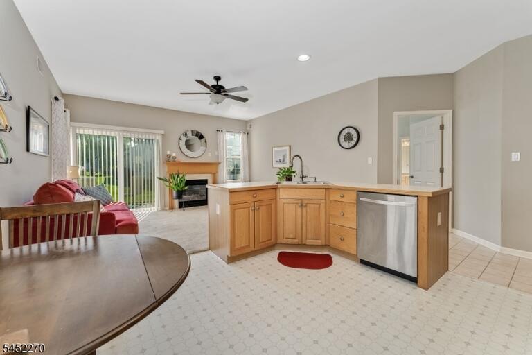 Property listing MLS 4048672 photo 10