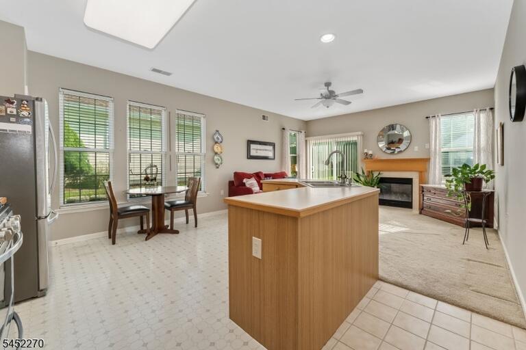 Property listing MLS 4048672 photo 11