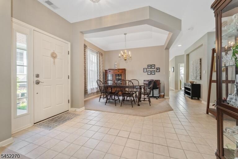 Property listing MLS 4048672 photo 6