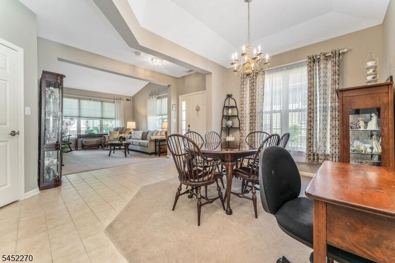Property listing MLS 4048672 photo 8
