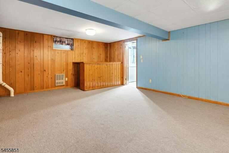 Property listing MLS 4048721 photo 28