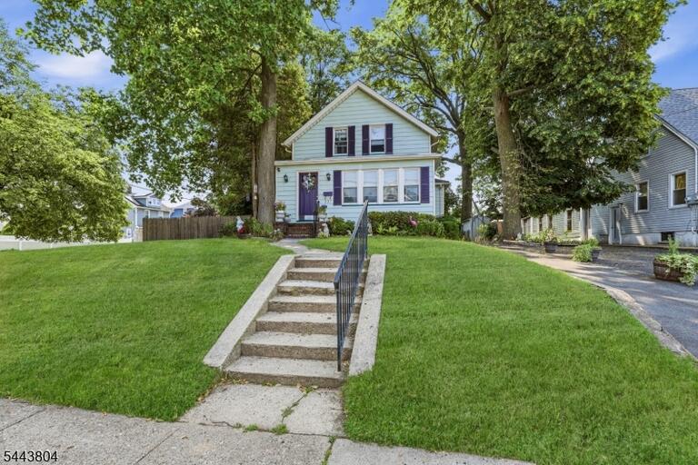 Property listing MLS 4048734 photo 1