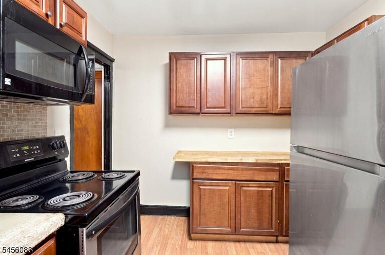 Property listing MLS 4048761 photo 8