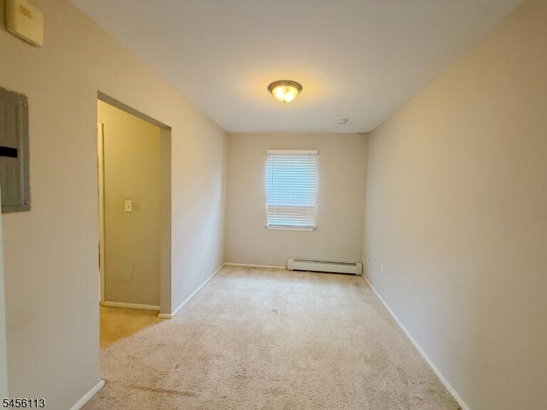 Property listing MLS 4048782 photo 7