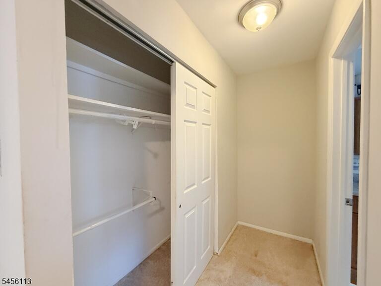 Property listing MLS 4048782 photo 8