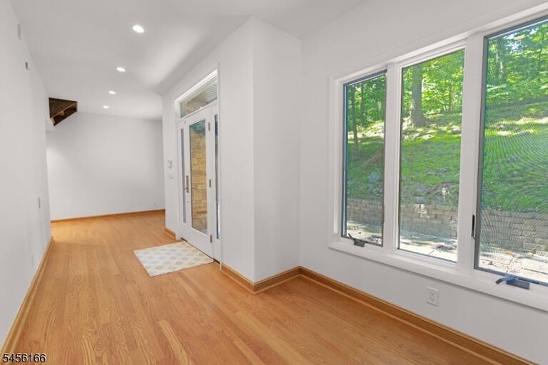 Property listing MLS 4048822 photo 15