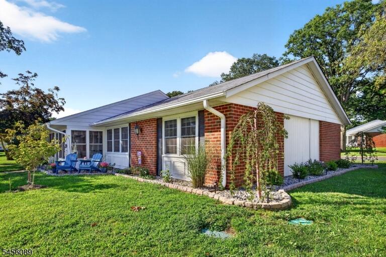 Property listing MLS 4048841 photo 27