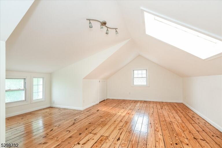 Property listing MLS 4048926 photo 21