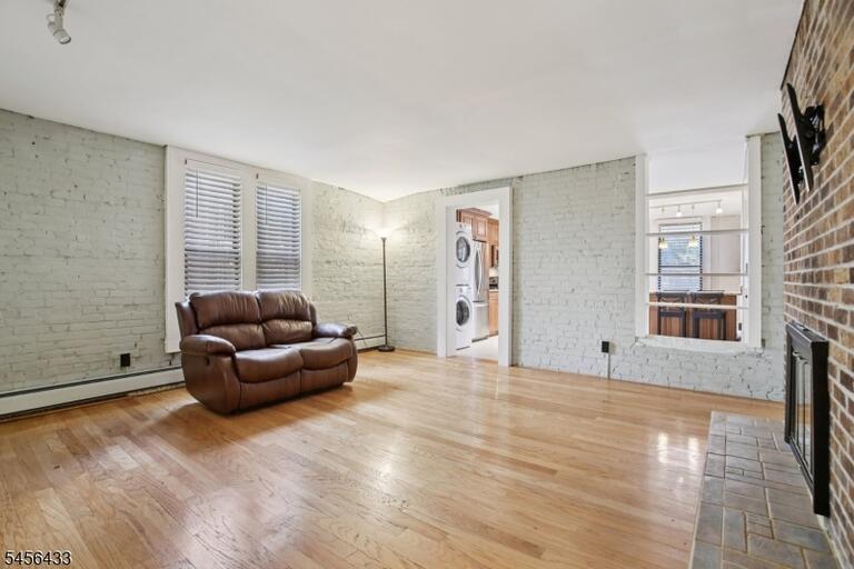 Property listing MLS 4049042 photo 8
