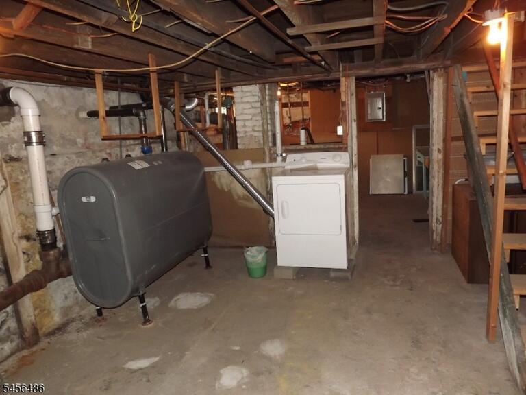 Property listing MLS 4049104 photo 27