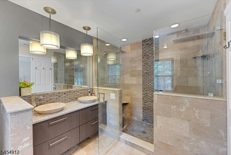 Property listing MLS 4049109 photo 21