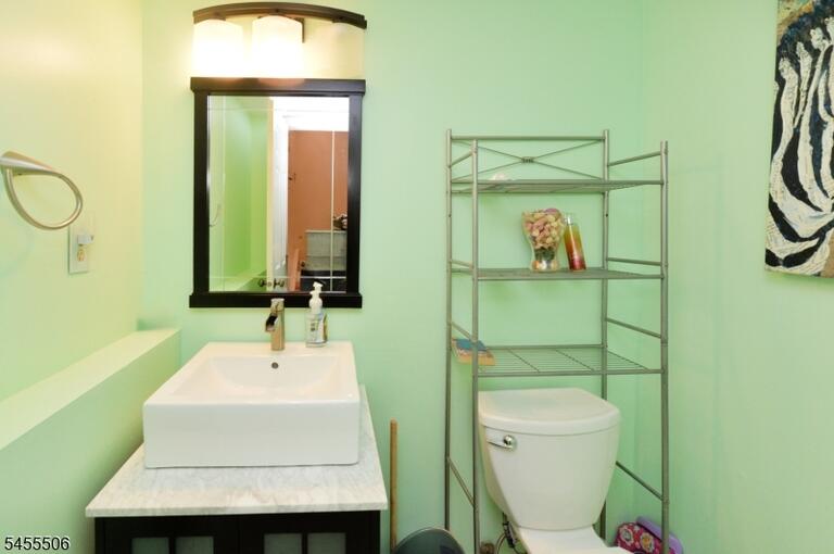 Property listing MLS 4049113 photo 11