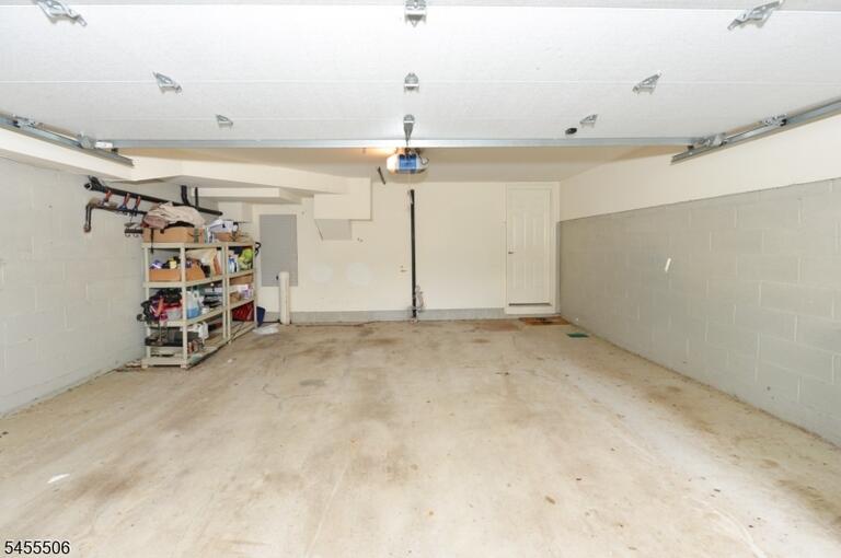 Property listing MLS 4049113 photo 27