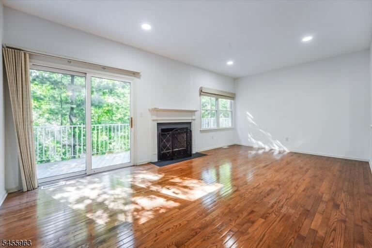 Property listing MLS 4049138 photo 7