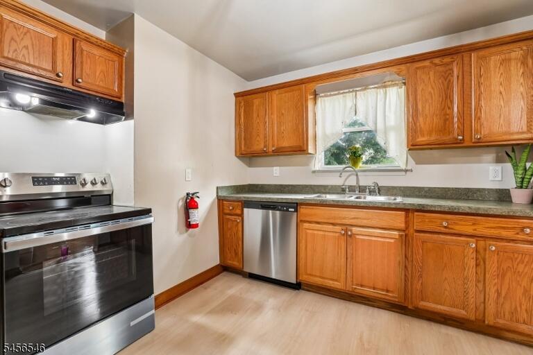 Property listing MLS 4049173 photo 13