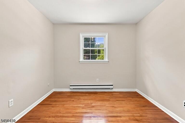Property listing MLS 4049254 photo 19