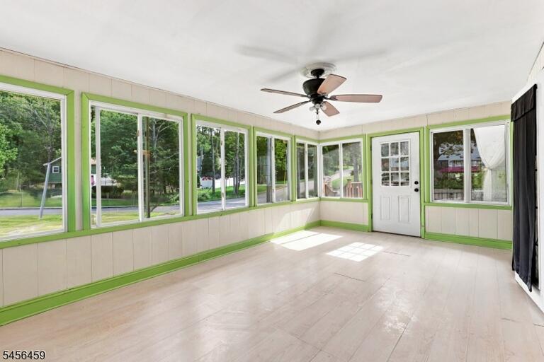 Property listing MLS 4049254 photo 30
