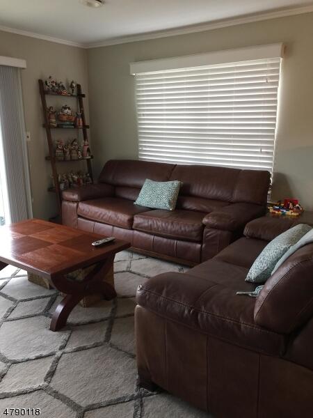 Property listing MLS 4049434 photo 9