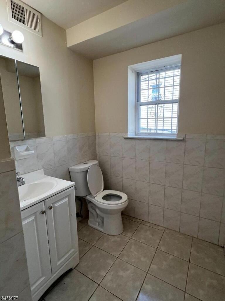 Property listing MLS 4049452 photo 11