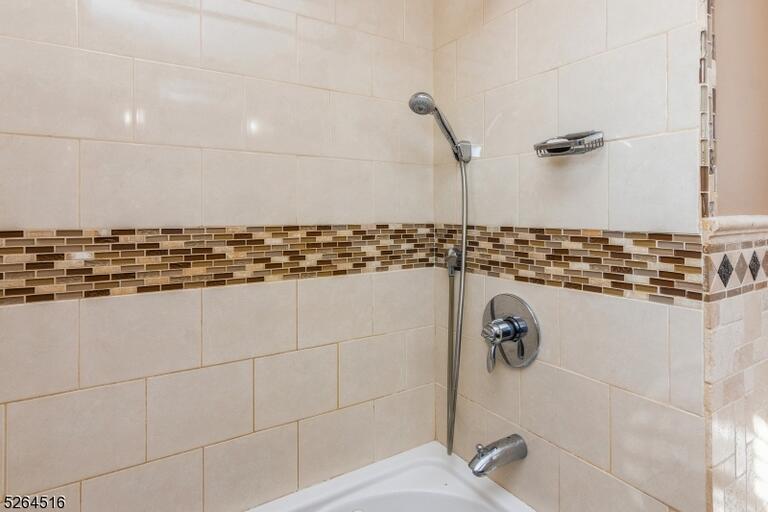 Property listing MLS 4049455 photo 21