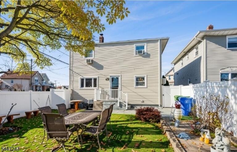 Property listing MLS 4049455 photo 24
