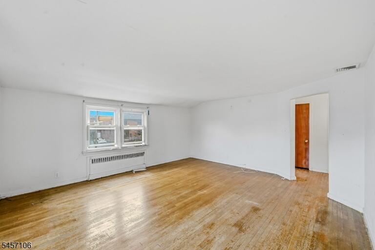 Property listing MLS 4049631 photo 33
