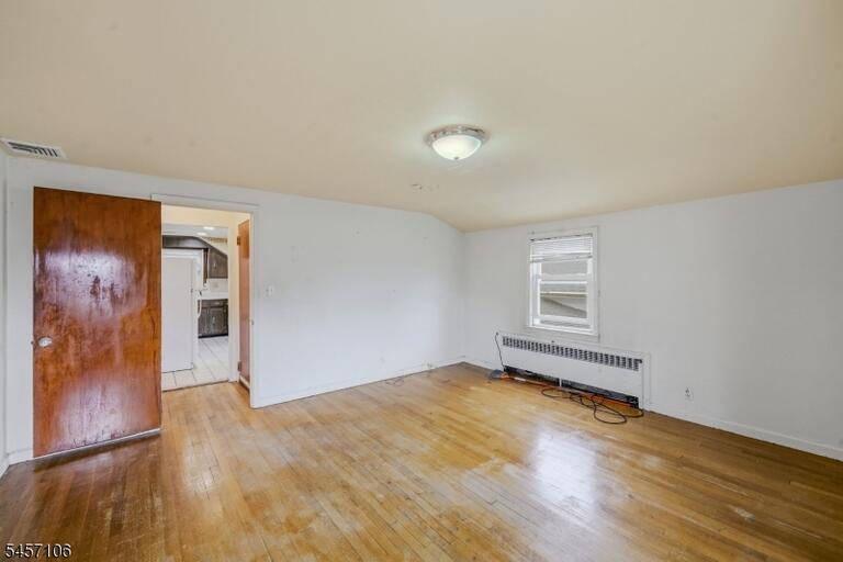 Property listing MLS 4049631 photo 40